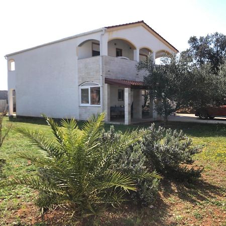 Apartments Marija วีร์ ภายนอก รูปภาพ