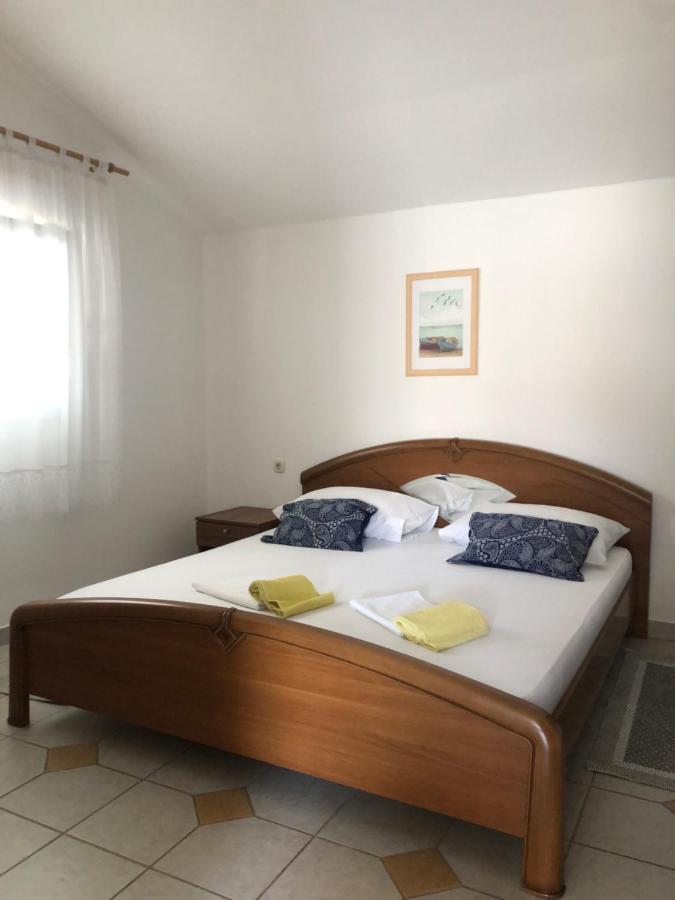 Apartments Marija วีร์ ภายนอก รูปภาพ