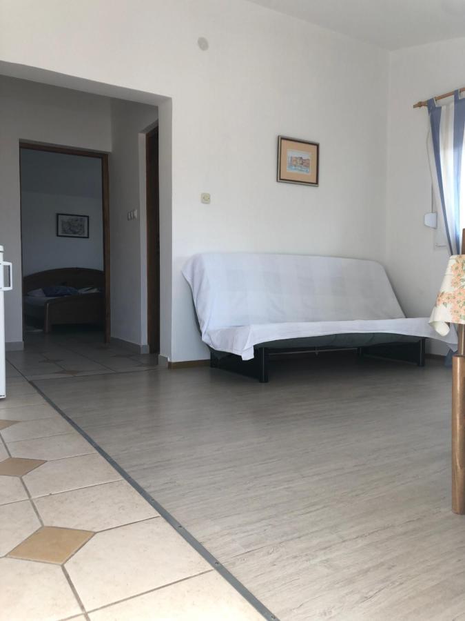 Apartments Marija วีร์ ภายนอก รูปภาพ